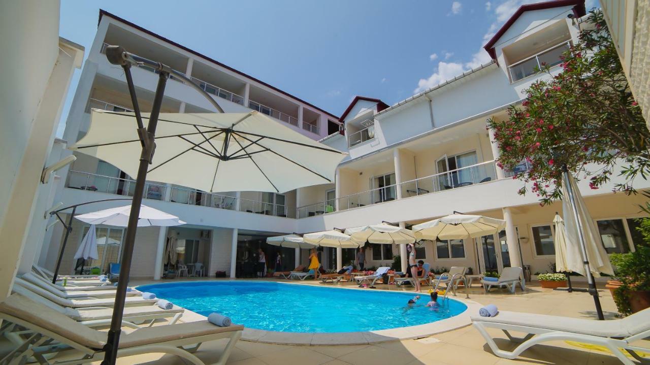 Kobuleti Beach Club Exterior photo